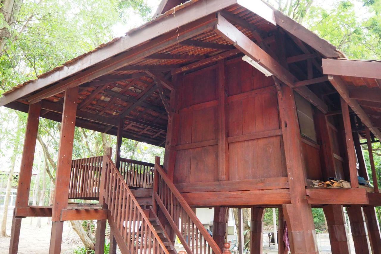 Insight Hostel Chiang Mai Extérieur photo