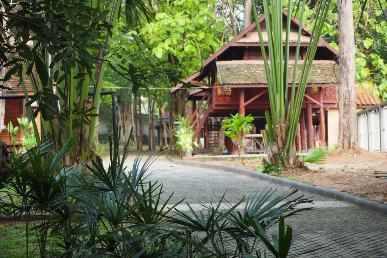 Insight Hostel Chiang Mai Extérieur photo