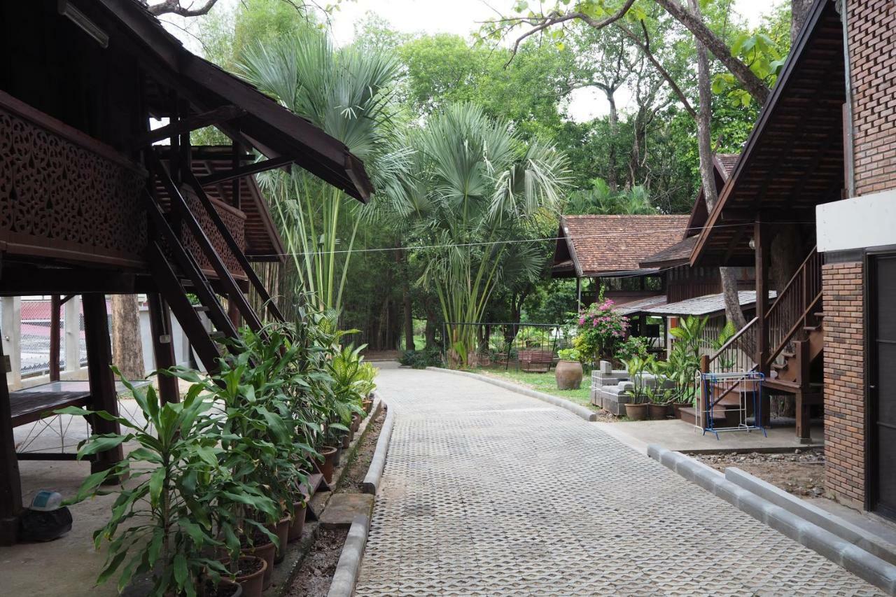Insight Hostel Chiang Mai Extérieur photo
