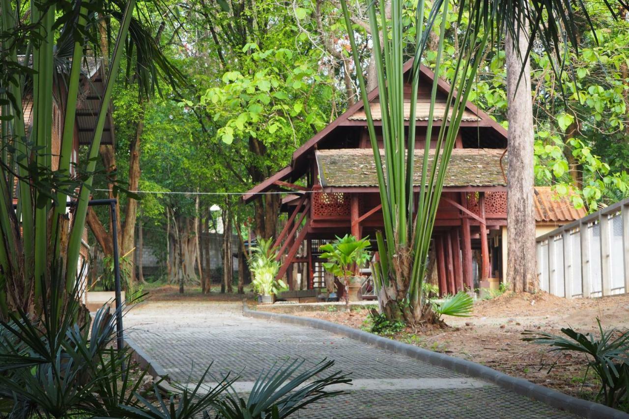 Insight Hostel Chiang Mai Extérieur photo