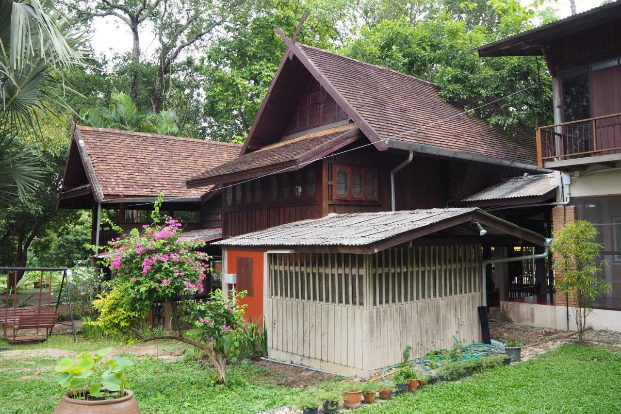 Insight Hostel Chiang Mai Extérieur photo